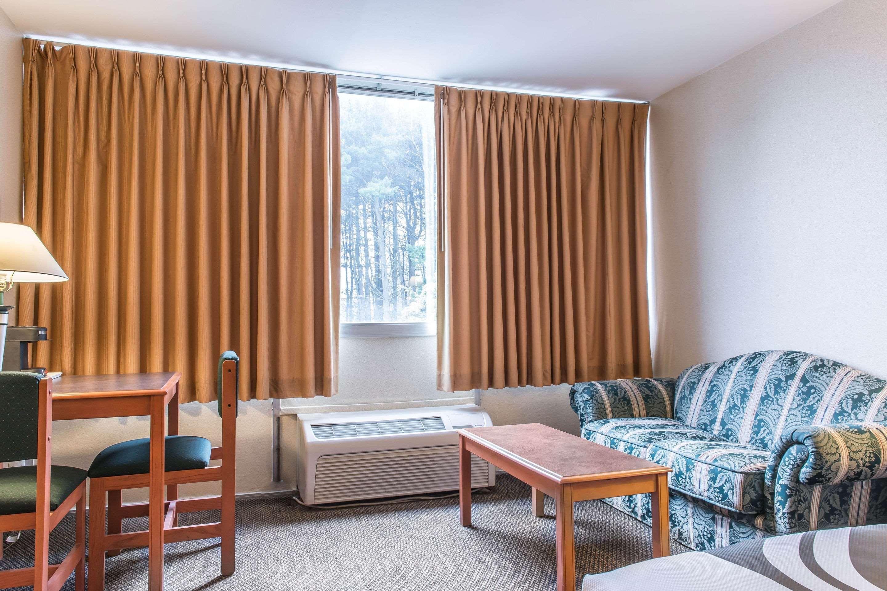 Quality Inn Hermitage Zewnętrze zdjęcie